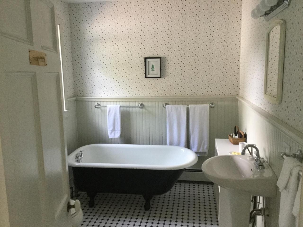 Eddington House Inn North Bennington Εξωτερικό φωτογραφία